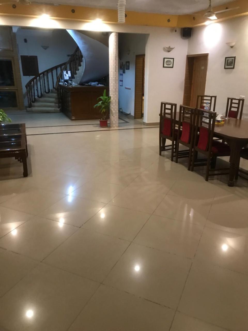 New Shelton Guest House איסלמאבד מראה חיצוני תמונה